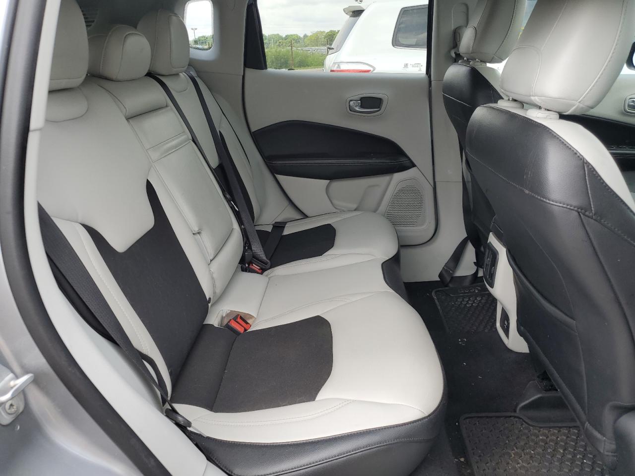 2018 Jeep Compass Latitude VIN: 3C4NJDBBXJT201918 Lot: 57211824