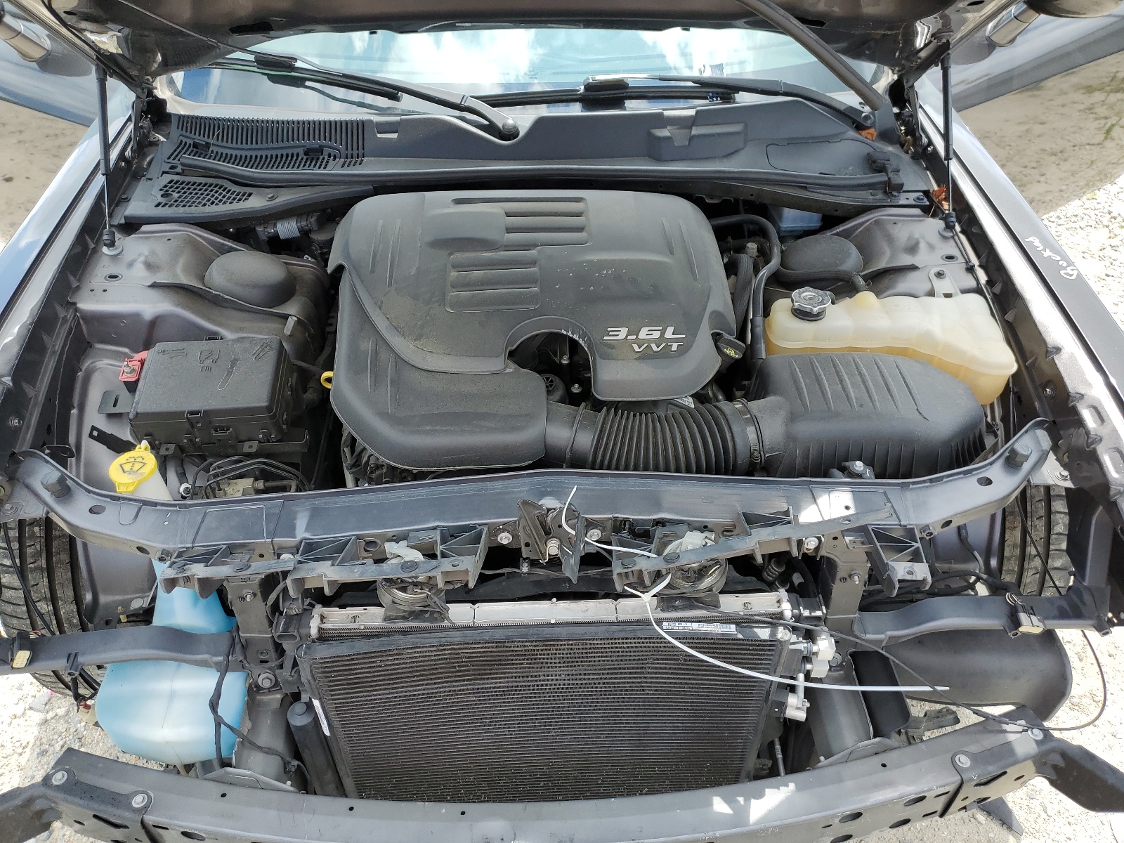 2C3CDZAG2JH219674 2018 Dodge Challenger Sxt