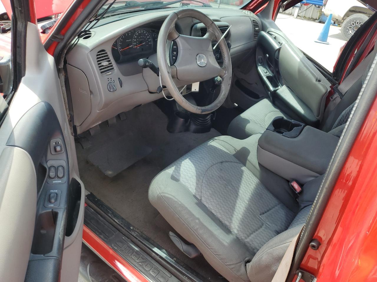 2001 Mazda B3000 VIN: 4F4YR12U21TM27475 Lot: 61369734