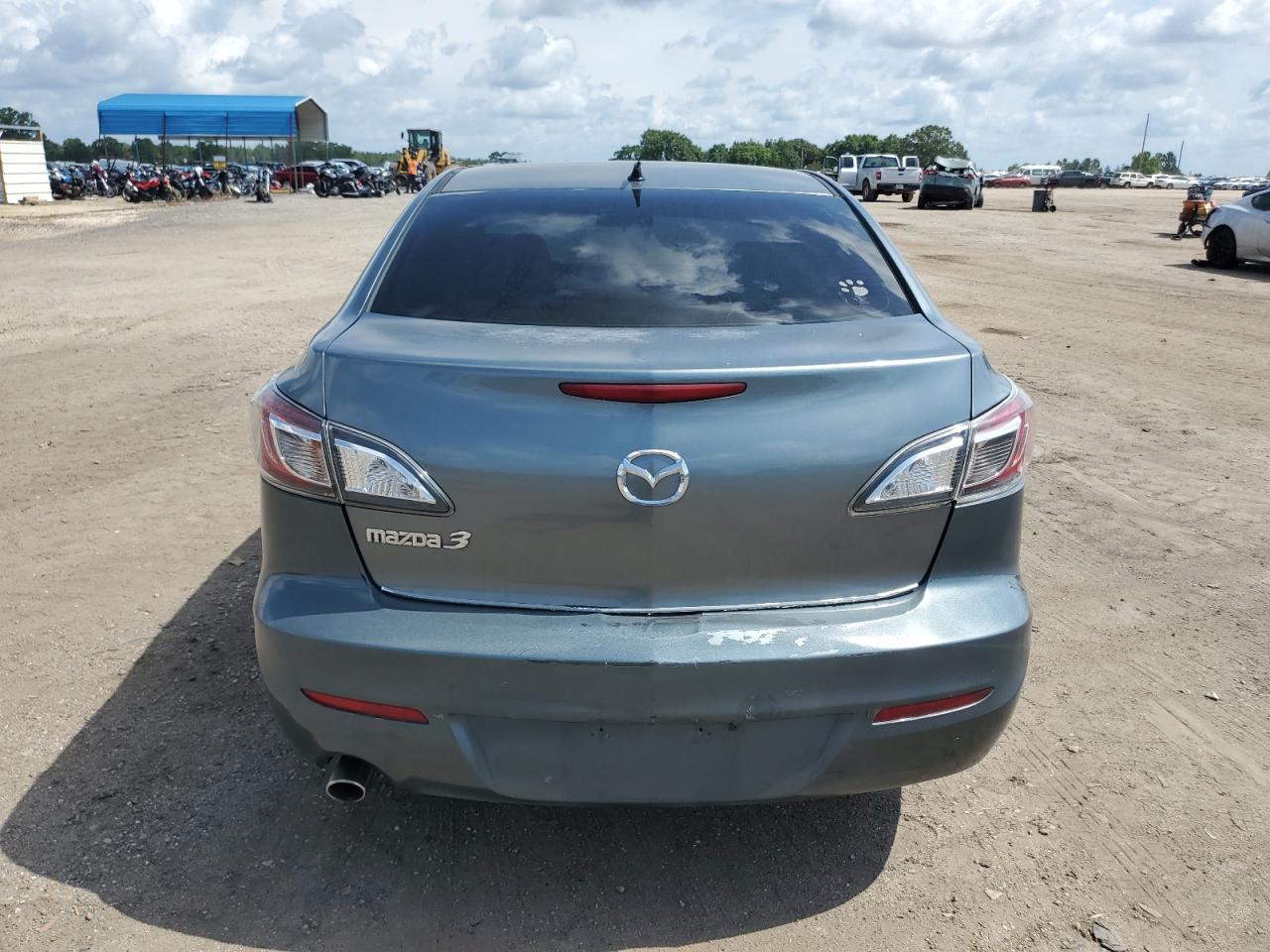 JM1BL1TFXD1745991 2013 Mazda 3 I