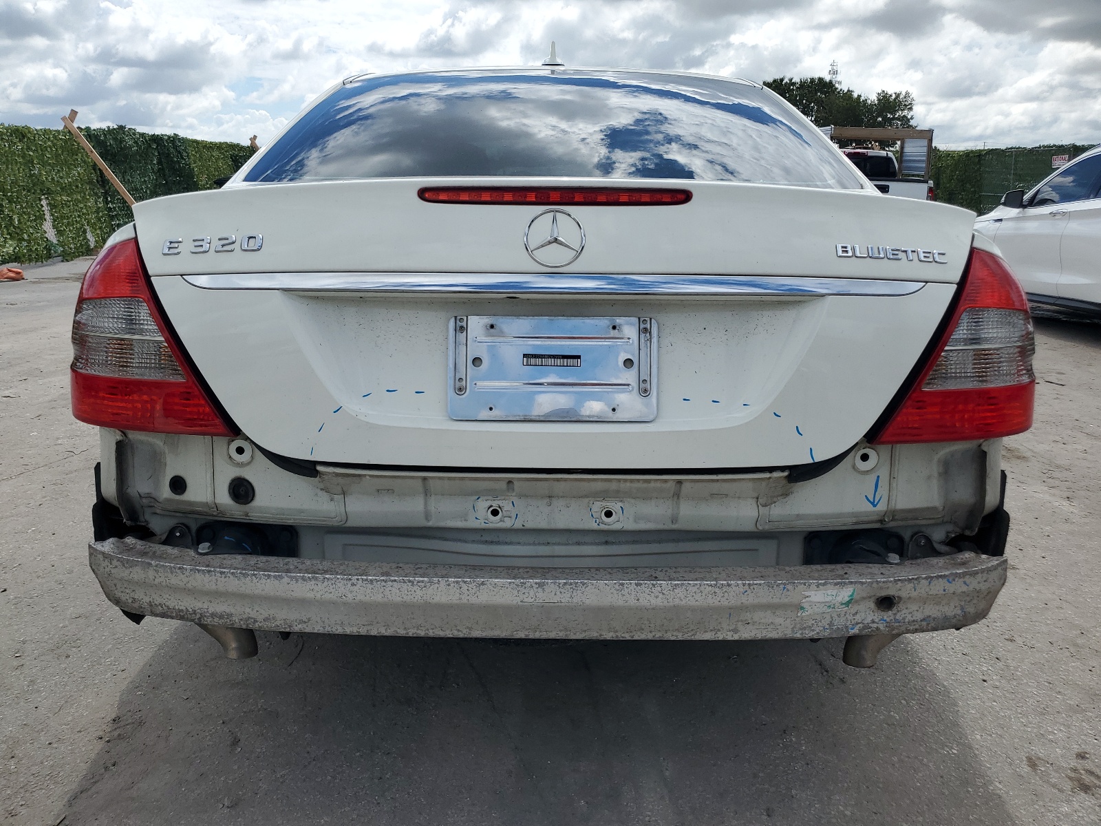 WDBUF22X48B267999 2008 Mercedes-Benz E 320 Cdi