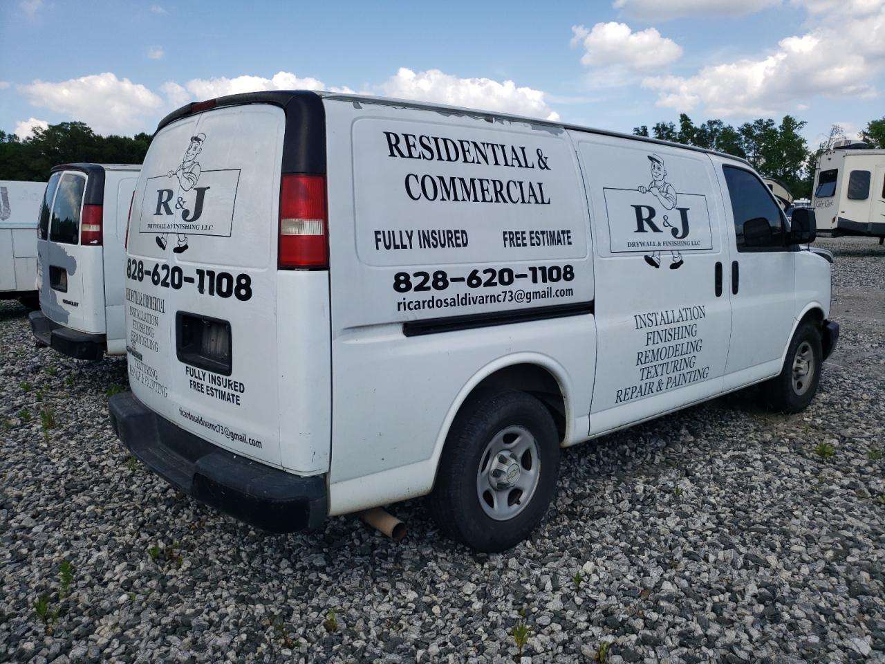 2008 Chevrolet Express - Image 3