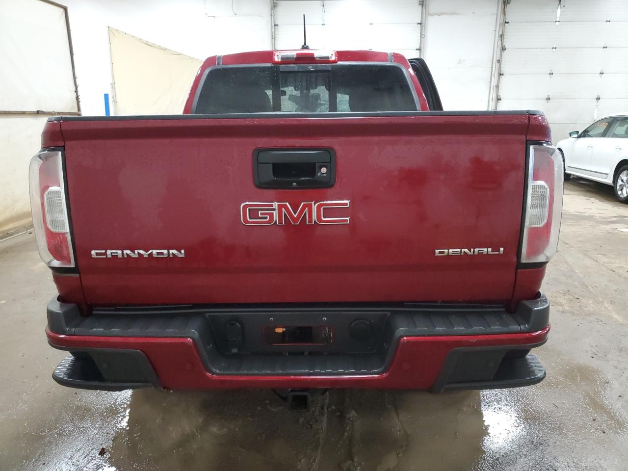 1GTG6EEN6K1193556 2019 GMC Canyon Denali