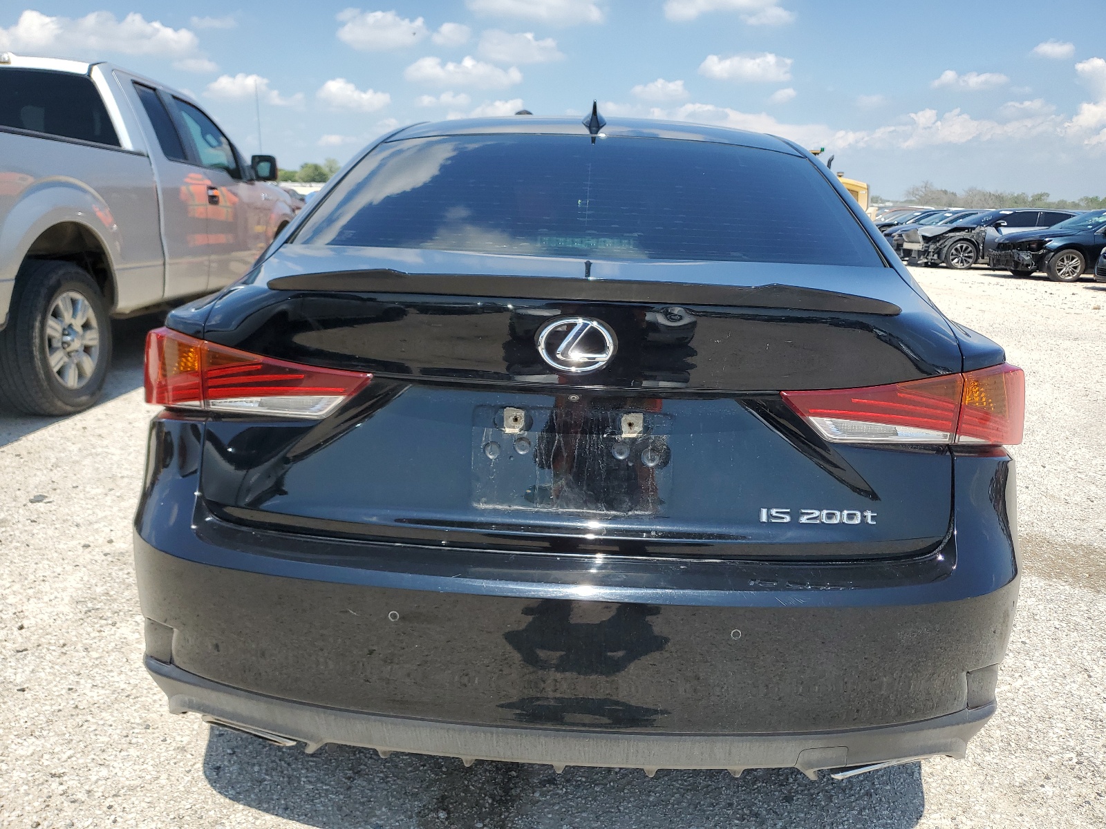 JTHBA1D23H5061377 2017 Lexus Is 200T