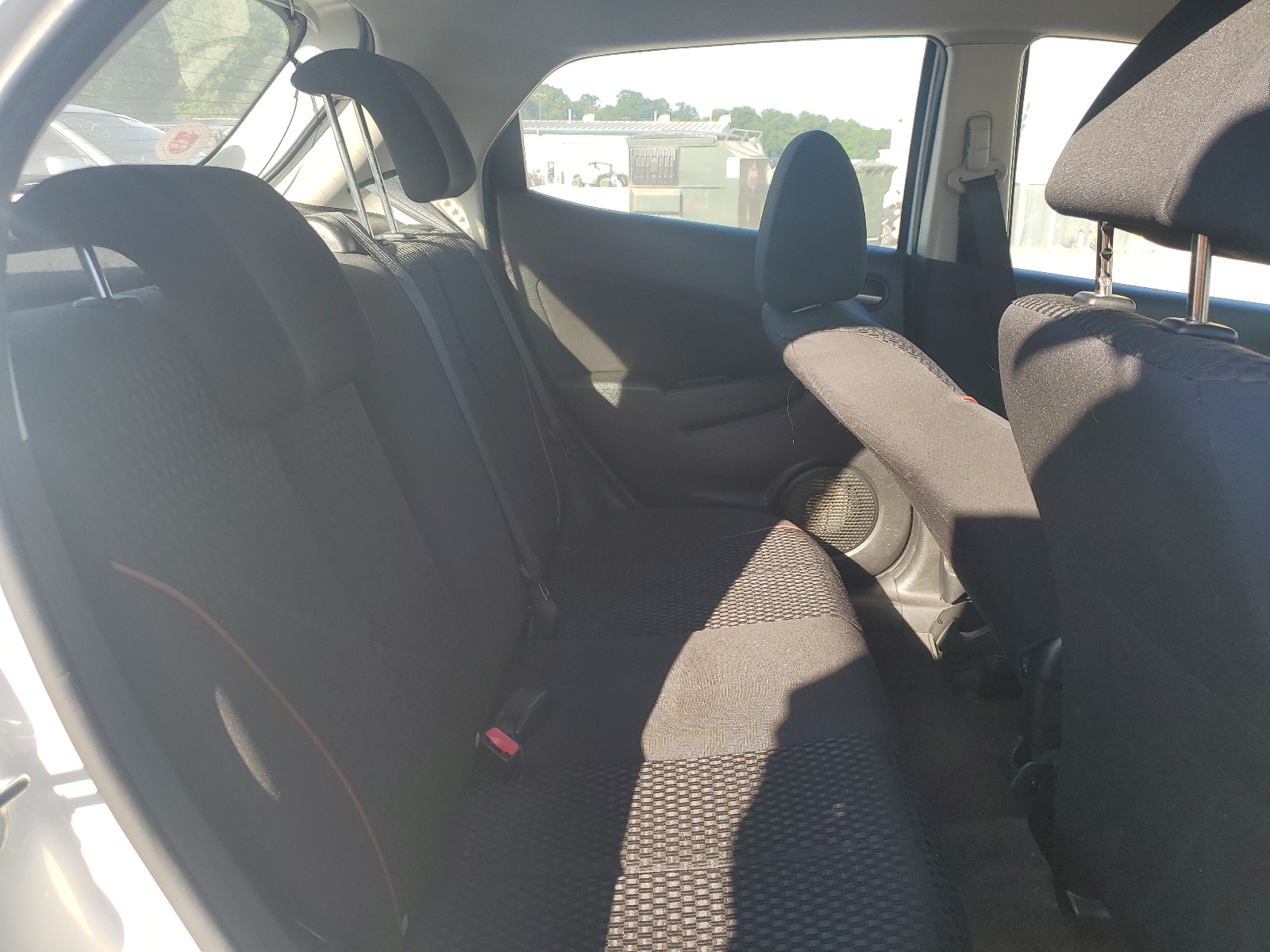 JM1DE1HZ6B0128385 2011 Mazda Mazda2