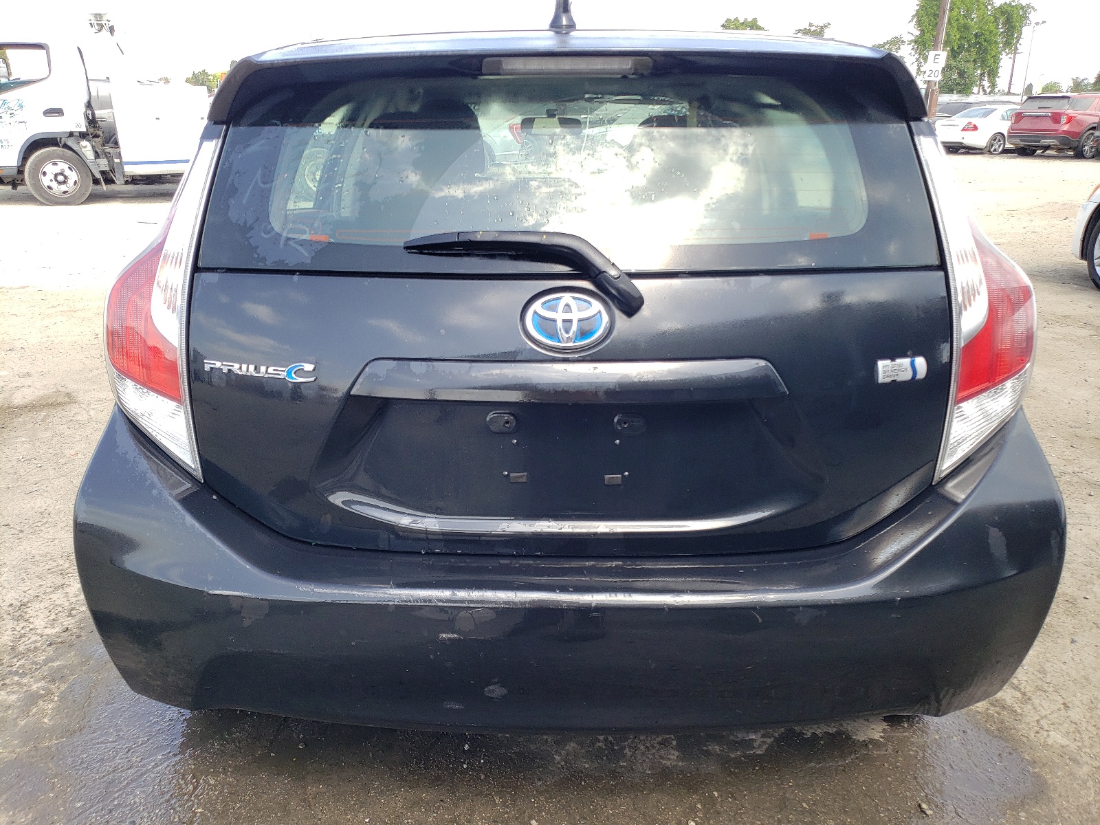 2015 Toyota Prius C vin: JTDKDTB36F1100130