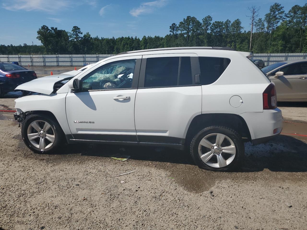 VIN 1C4NJCEB8FD400162 2015 JEEP COMPASS no.2