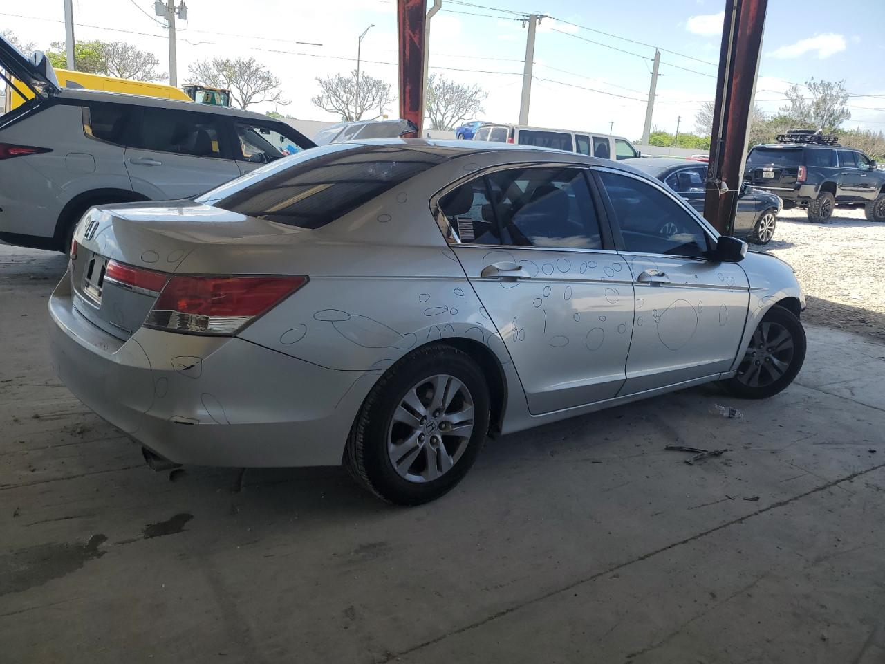 1HGCP2F67CA112519 2012 Honda Accord Se