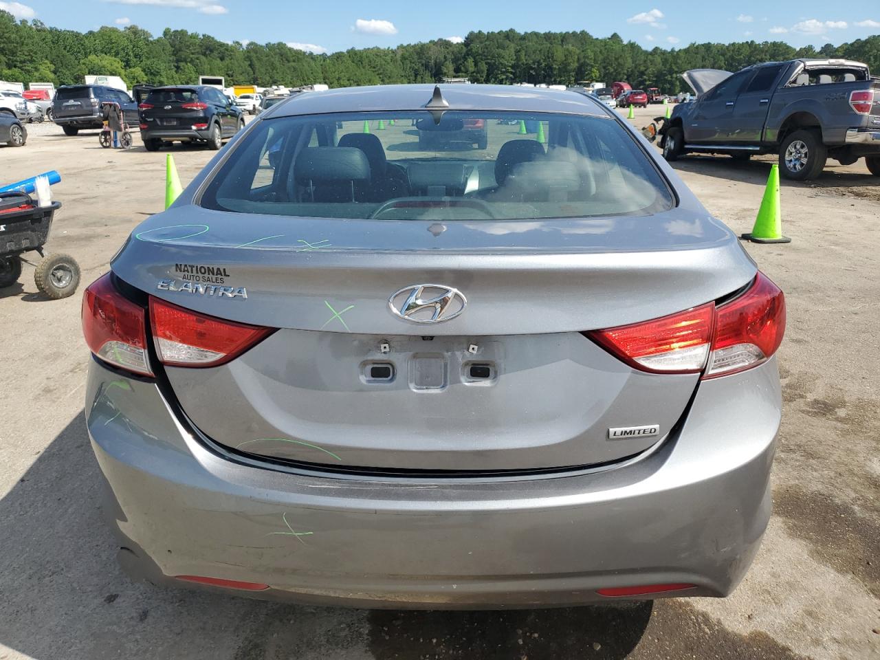 KMHDH4AE1DU635539 2013 Hyundai Elantra Gls