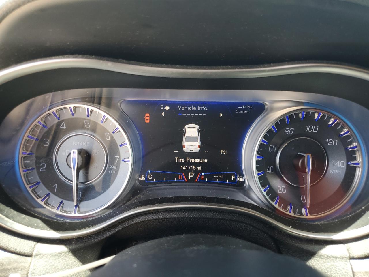 2015 Chrysler 300 Limited VIN: 2C3CCAAG6FH930466 Lot: 60261894