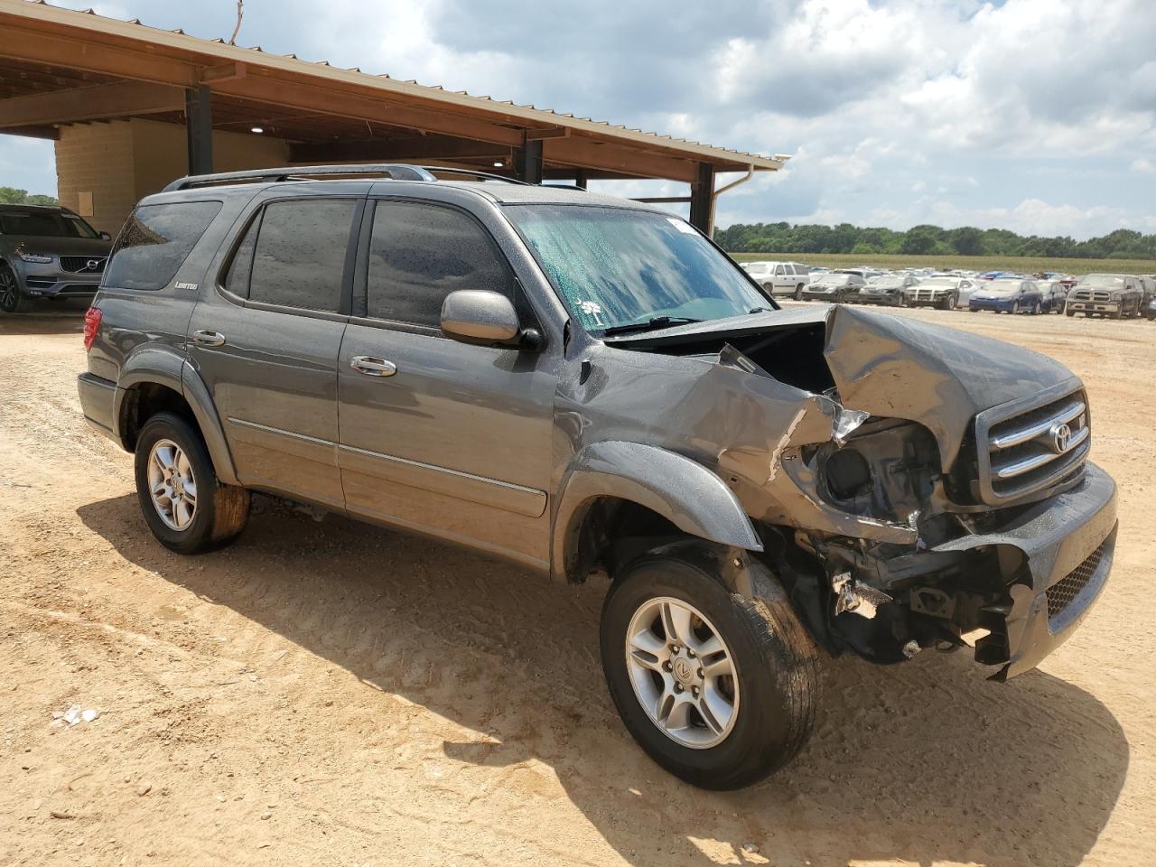 2003 Toyota Sequoia - Image 4