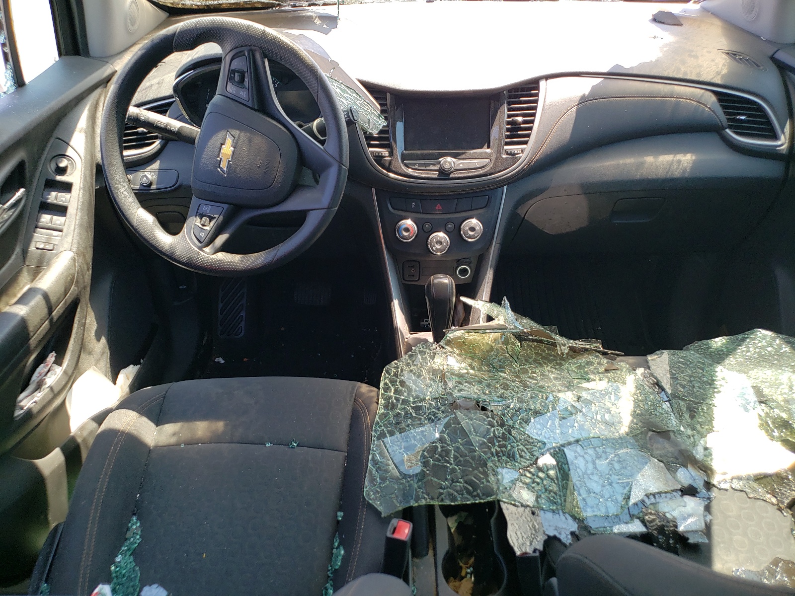 3GNCJKSB3LL300201 2020 Chevrolet Trax Ls