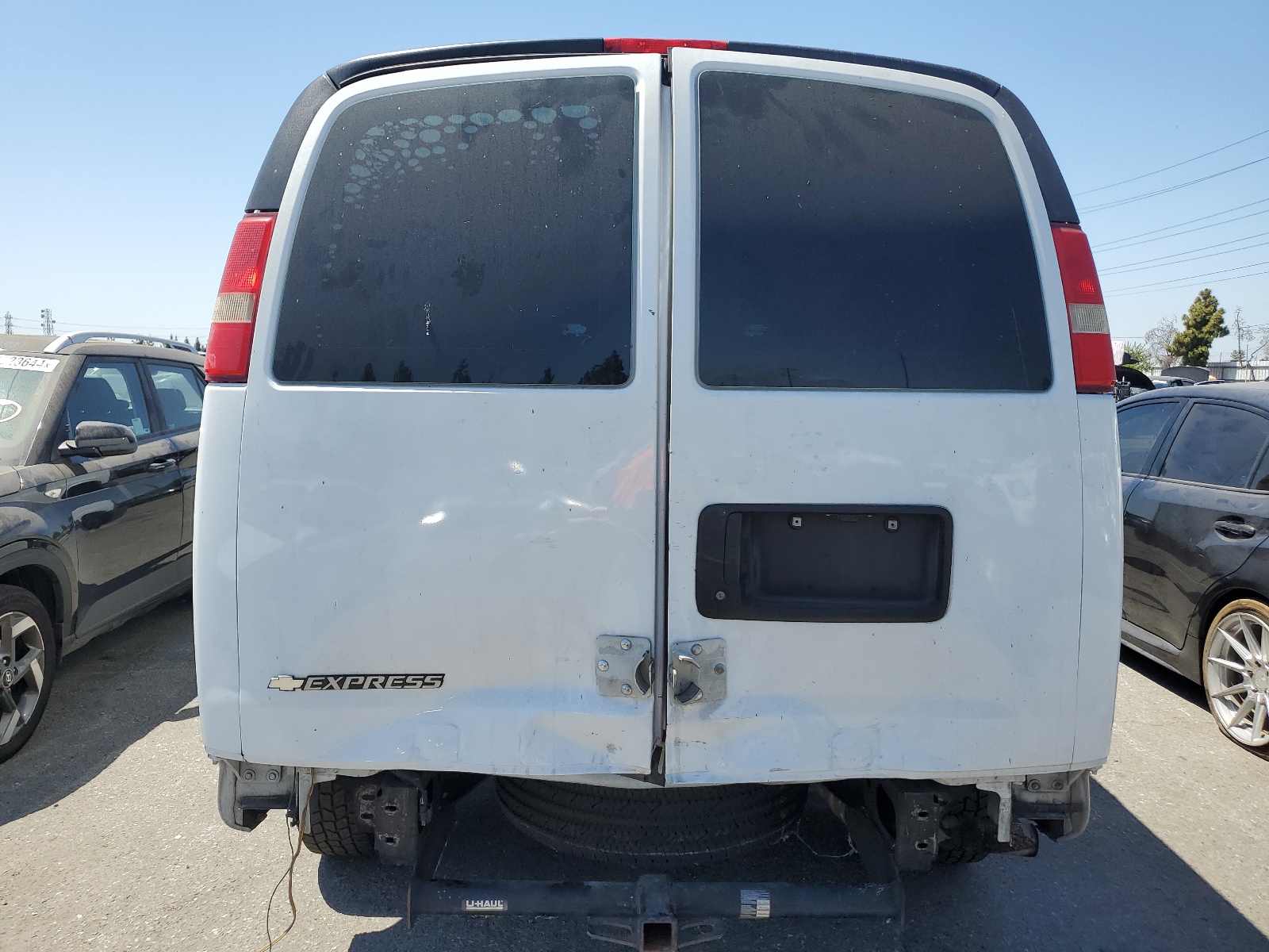 1GCWGAFFXG1172693 2016 Chevrolet Express G2500