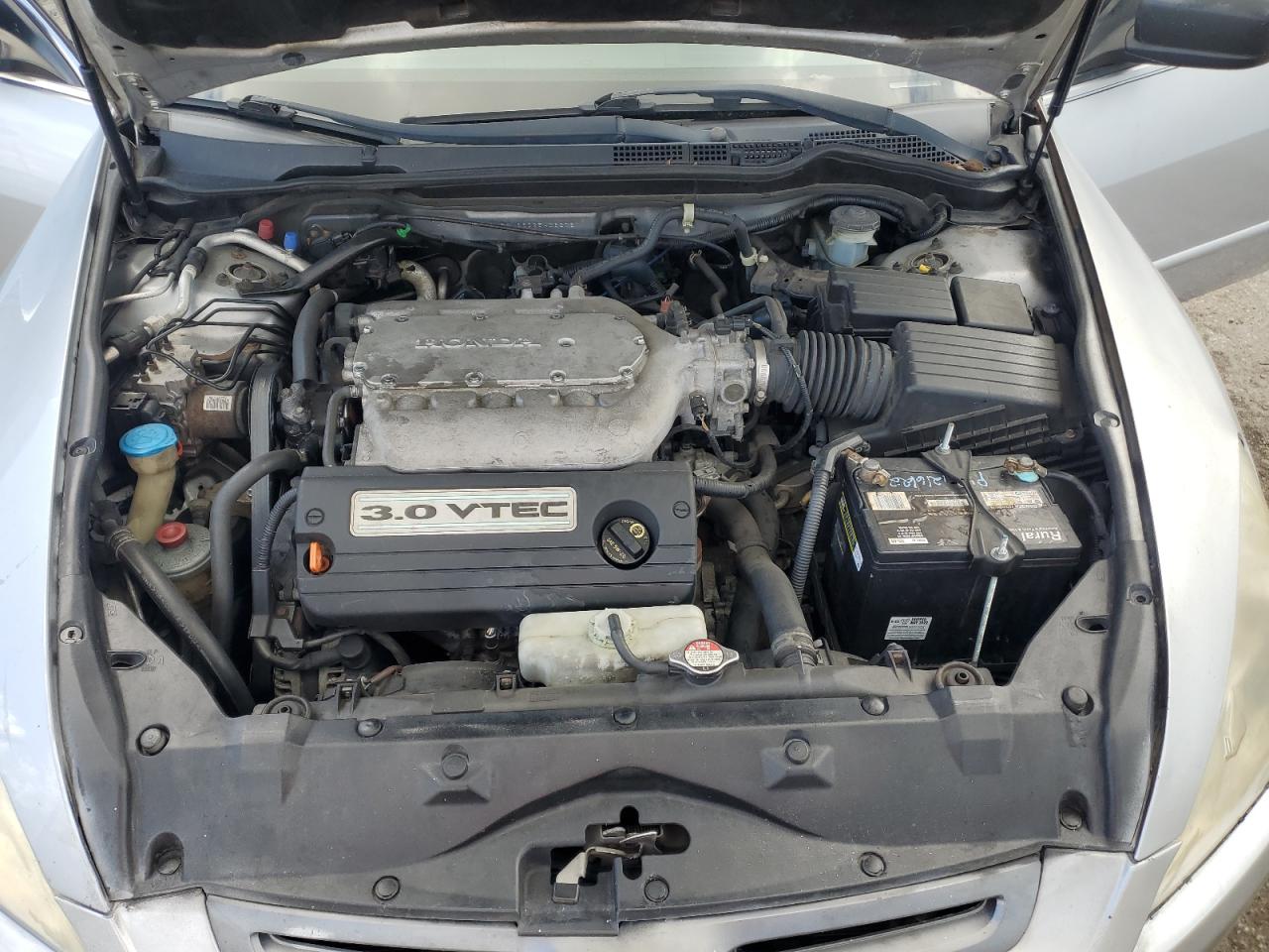 2005 Honda Accord - Image 11