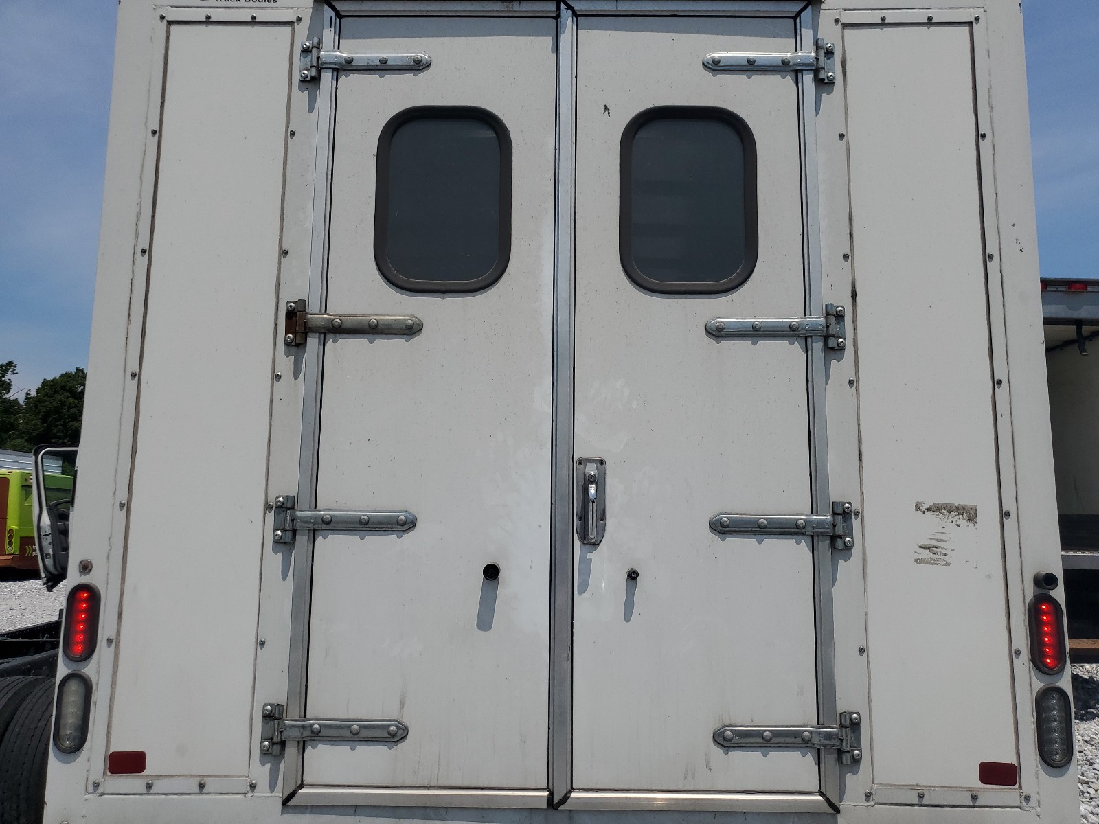 1HA3GTF75NN000256 2022 Chevrolet Express G3500