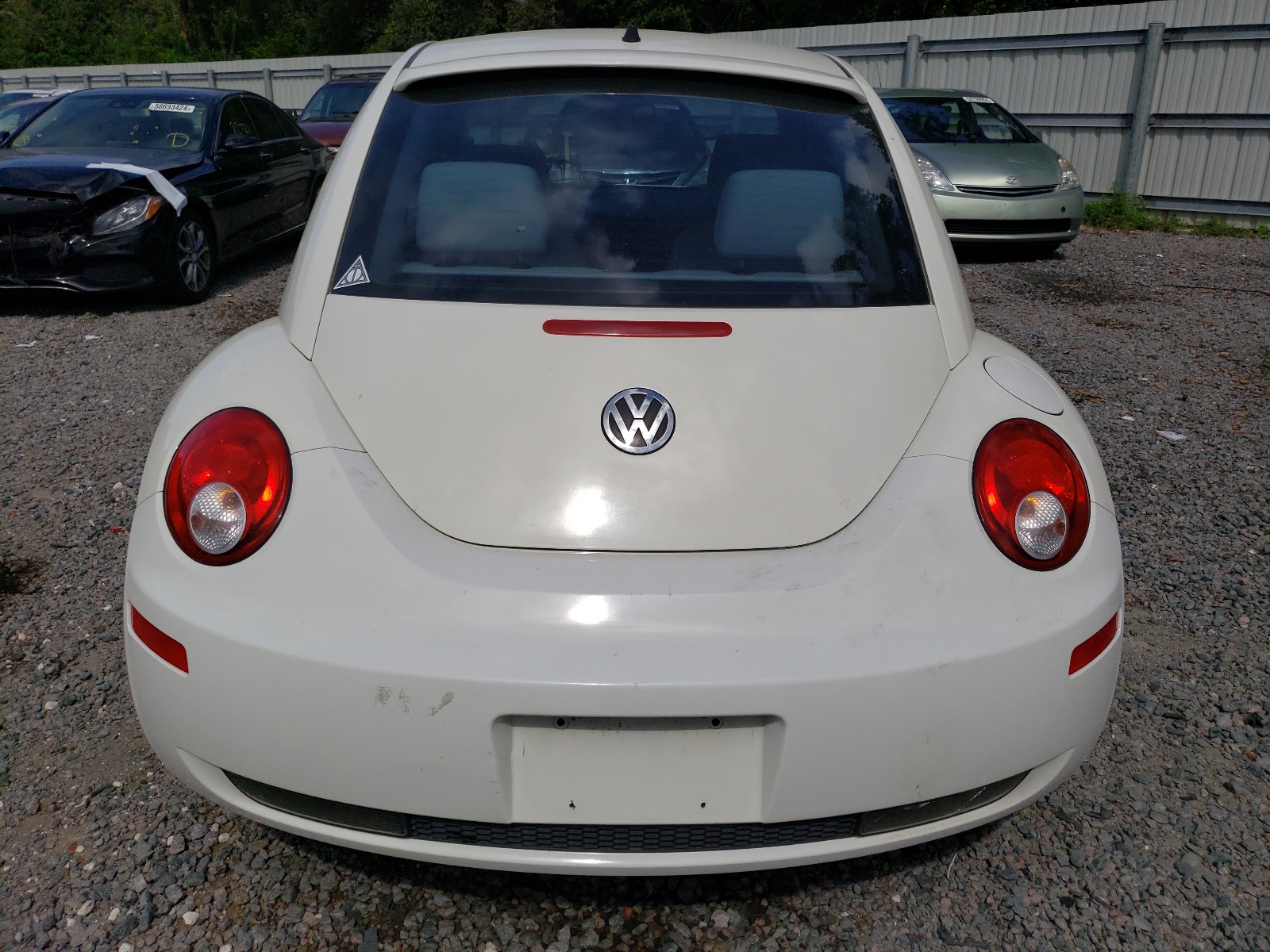 3VWFW31C88M511139 2008 Volkswagen New Beetle Triple White