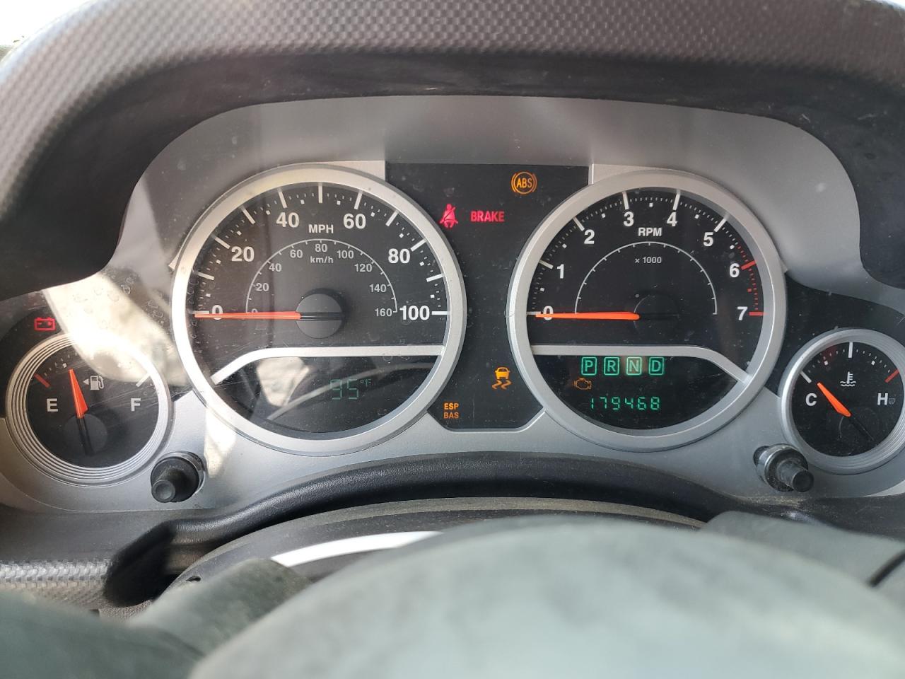 2007 Jeep Wrangler Sahara VIN: 1J8GA59147L141983 Lot: 56860054