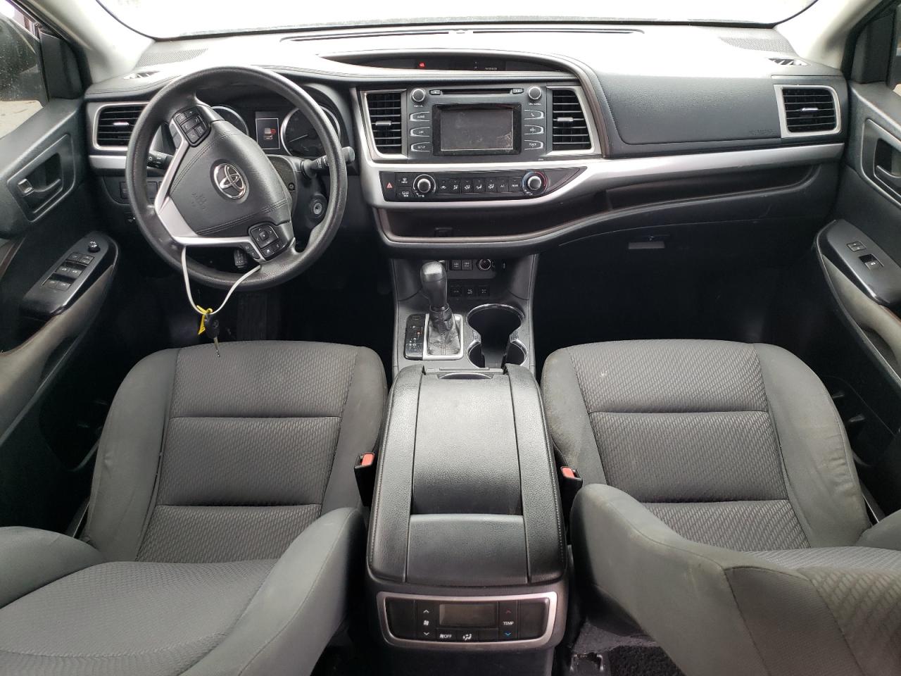 2019 Toyota Highlander Le VIN: 5TDBZRFH9KS947425 Lot: 59168704