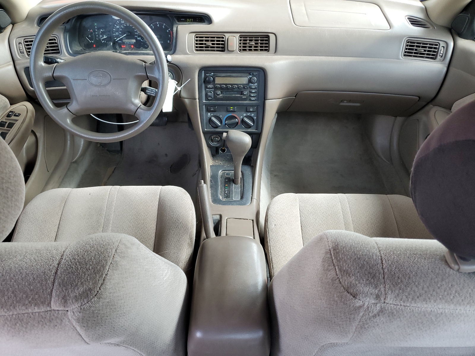 4T1BF22K7YU955198 2000 Toyota Camry Le