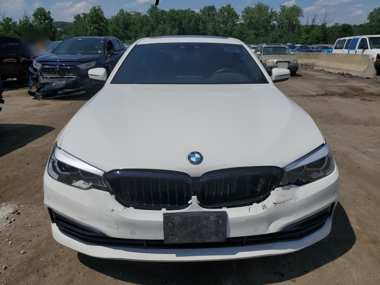 2019 BMW 530 Xi vin: WBAJA7C55KWC77468