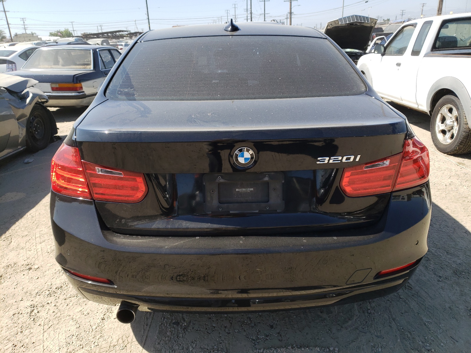 2015 BMW 320 I vin: WBA3B1C51FK137852