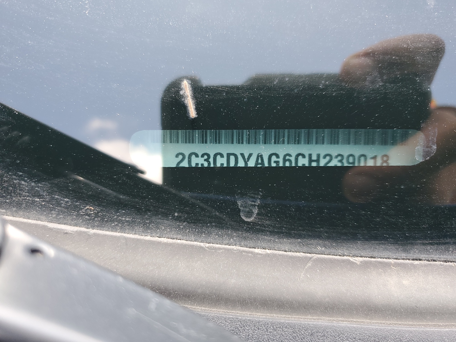 2C3CDYAG6CH239018 2012 Dodge Challenger Sxt