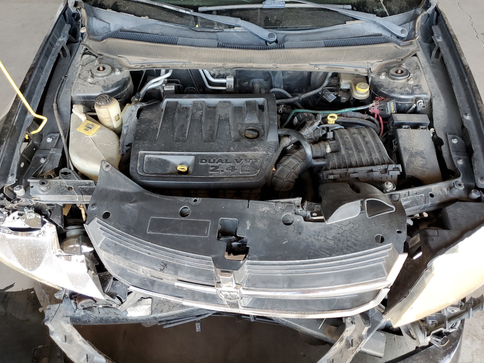 1B3CC5FB3AN209846 2010 Dodge Avenger R/T