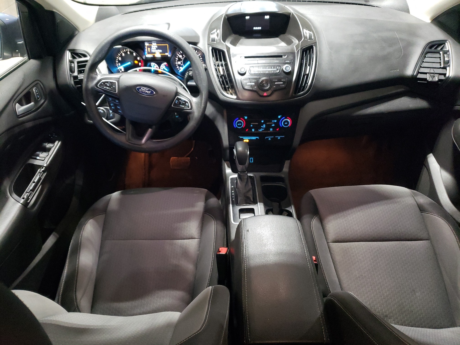 1FMCU0GD8JUC07459 2018 Ford Escape Se