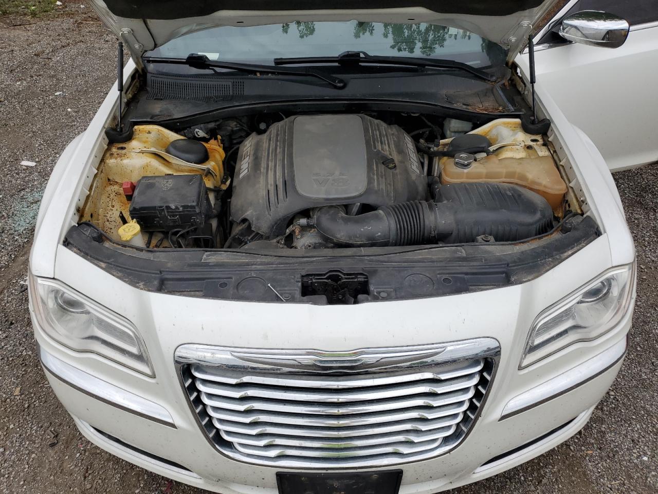 2012 Chrysler 300C VIN: 2C3CCAET4CH152705 Lot: 61113754