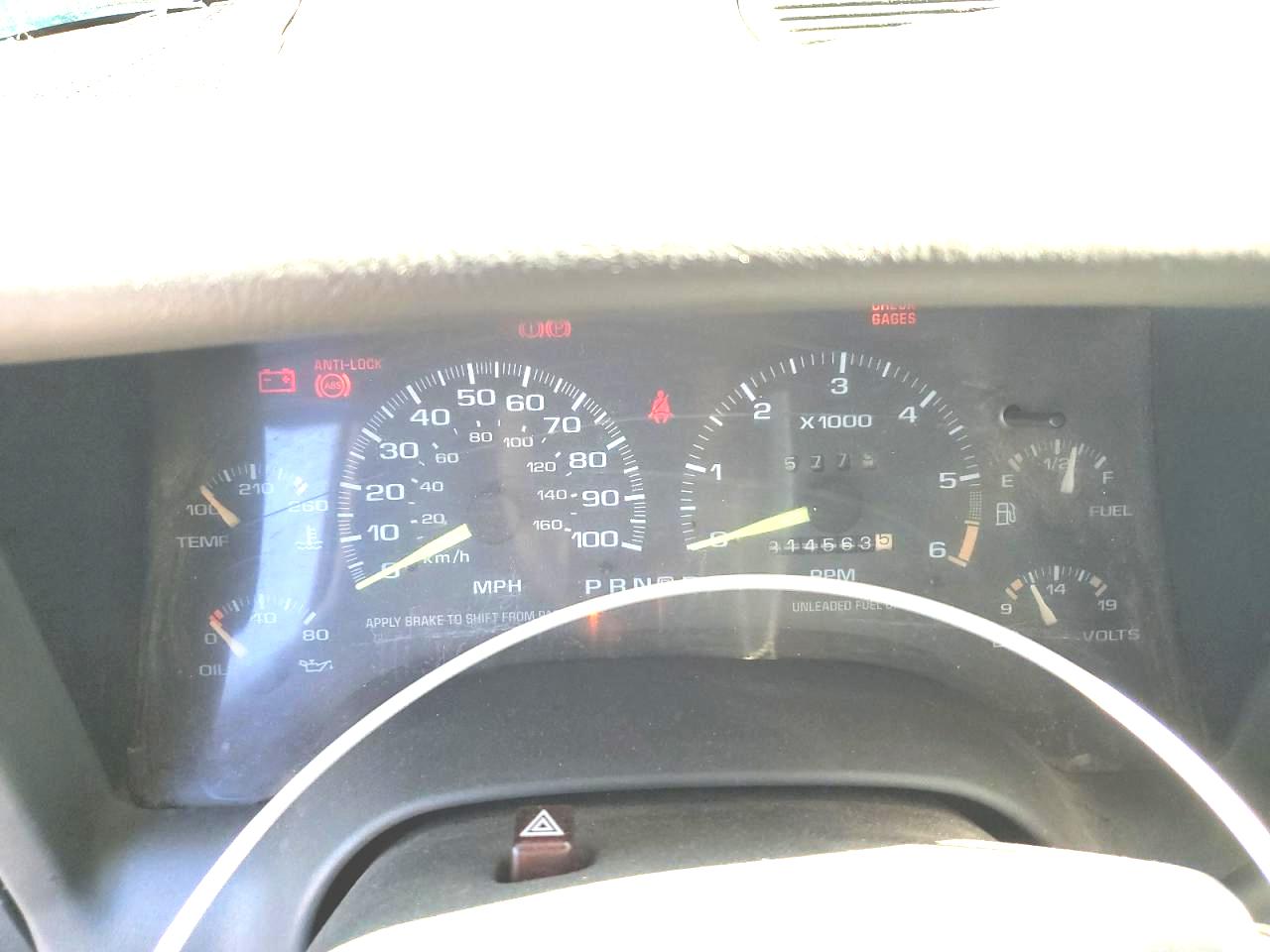 1996 GMC Jimmy VIN: 1GKDT13W3T2542379 Lot: 61038764