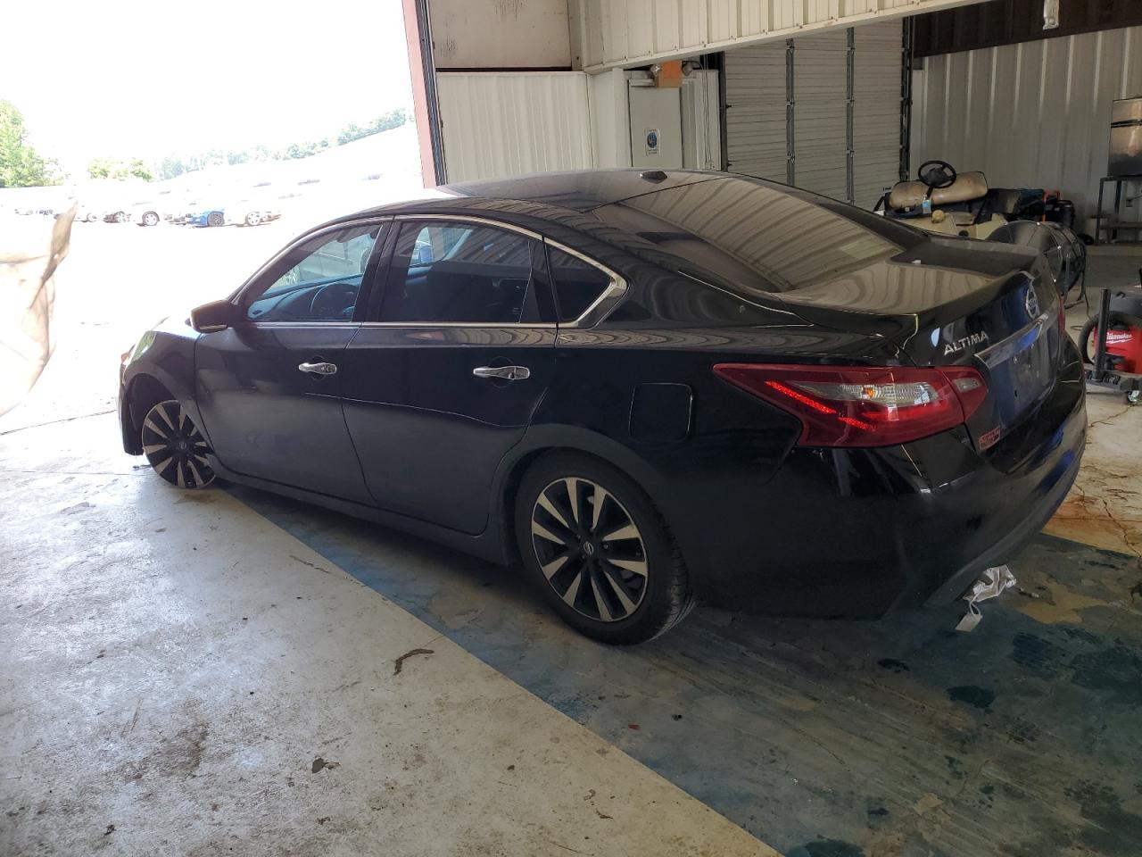 1N4AL3AP8JC272634 2018 Nissan Altima 2.5