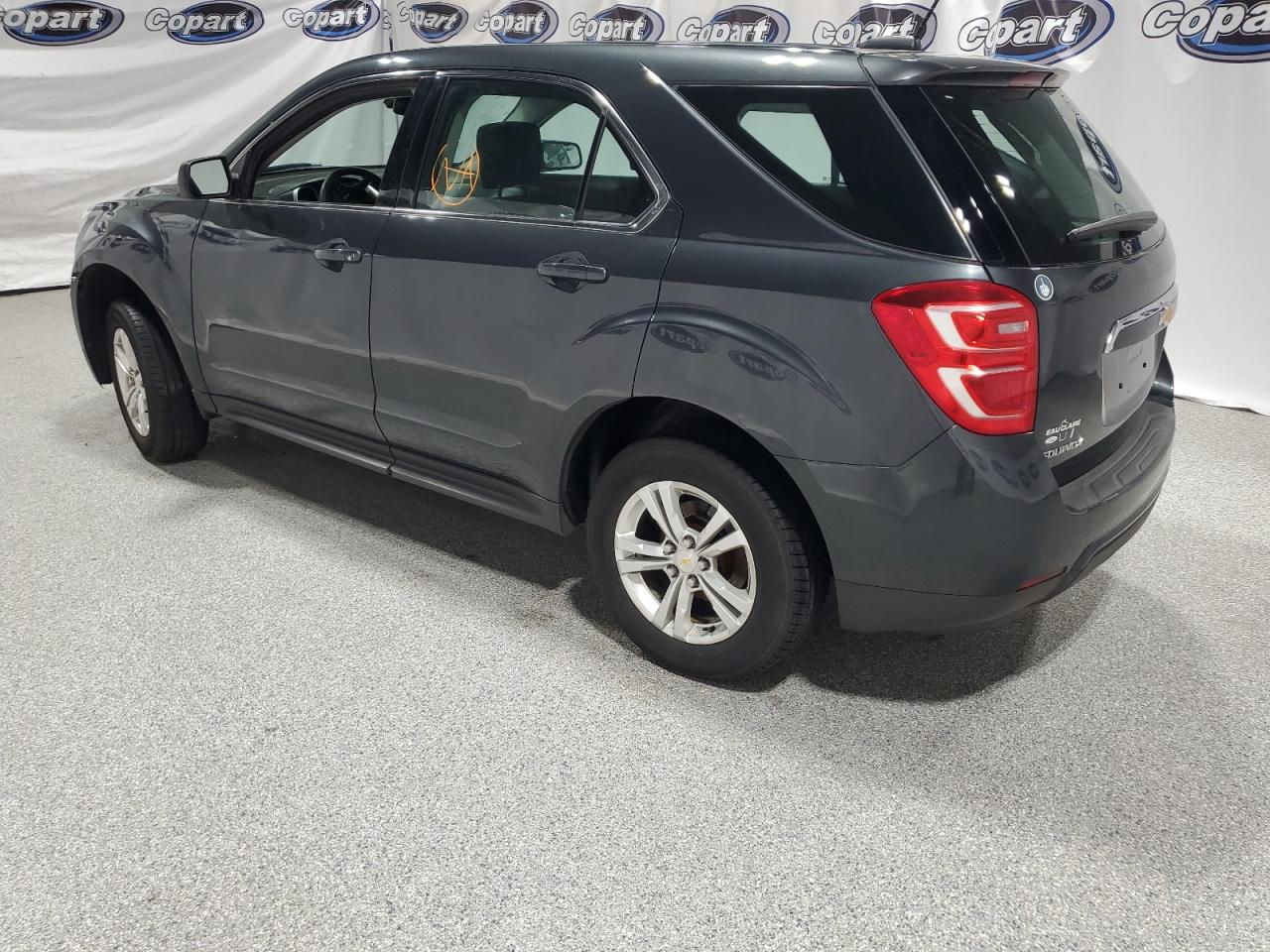 2017 Chevrolet Equinox - Image 2