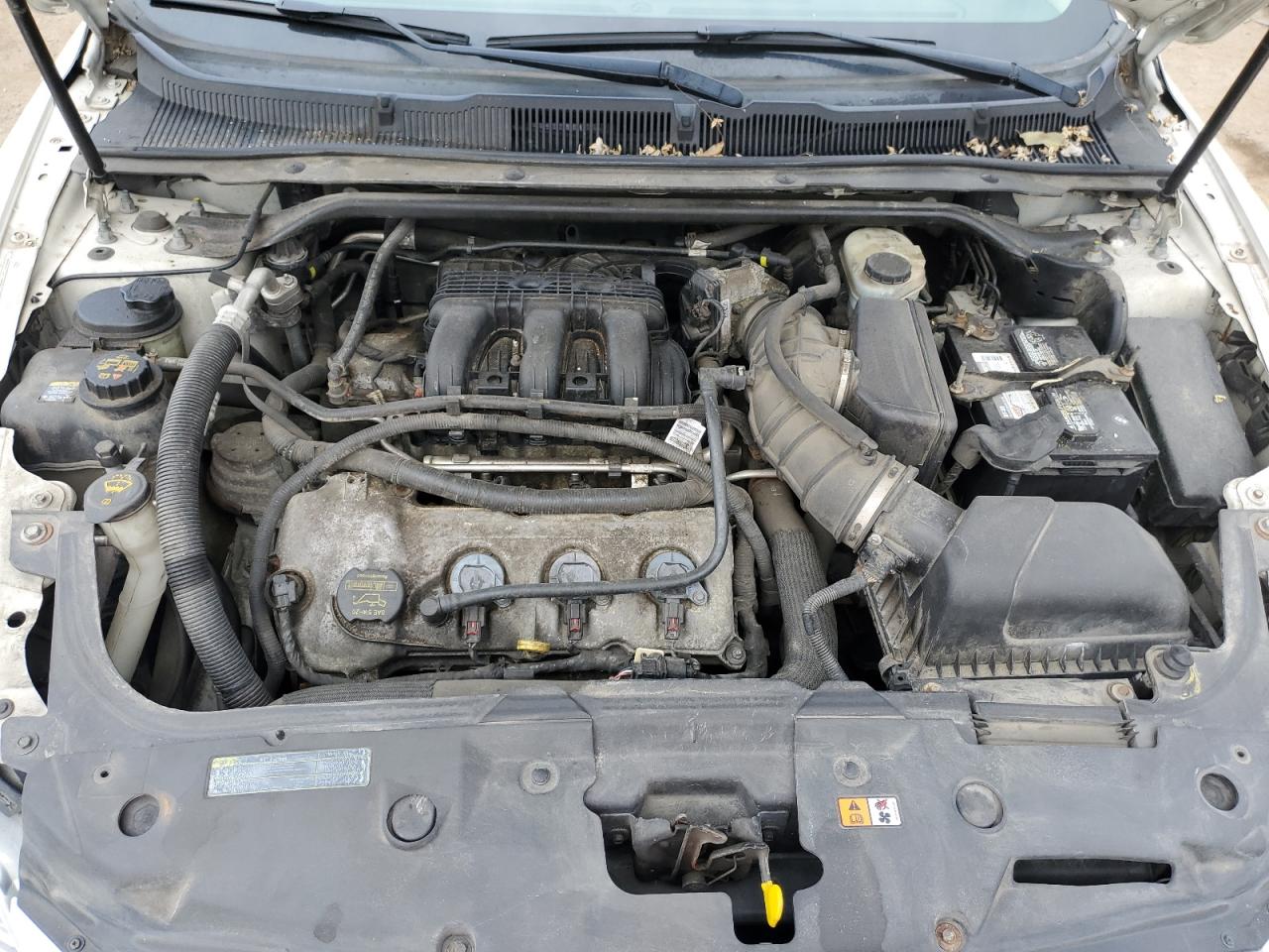 2012 Ford Taurus - Image 11