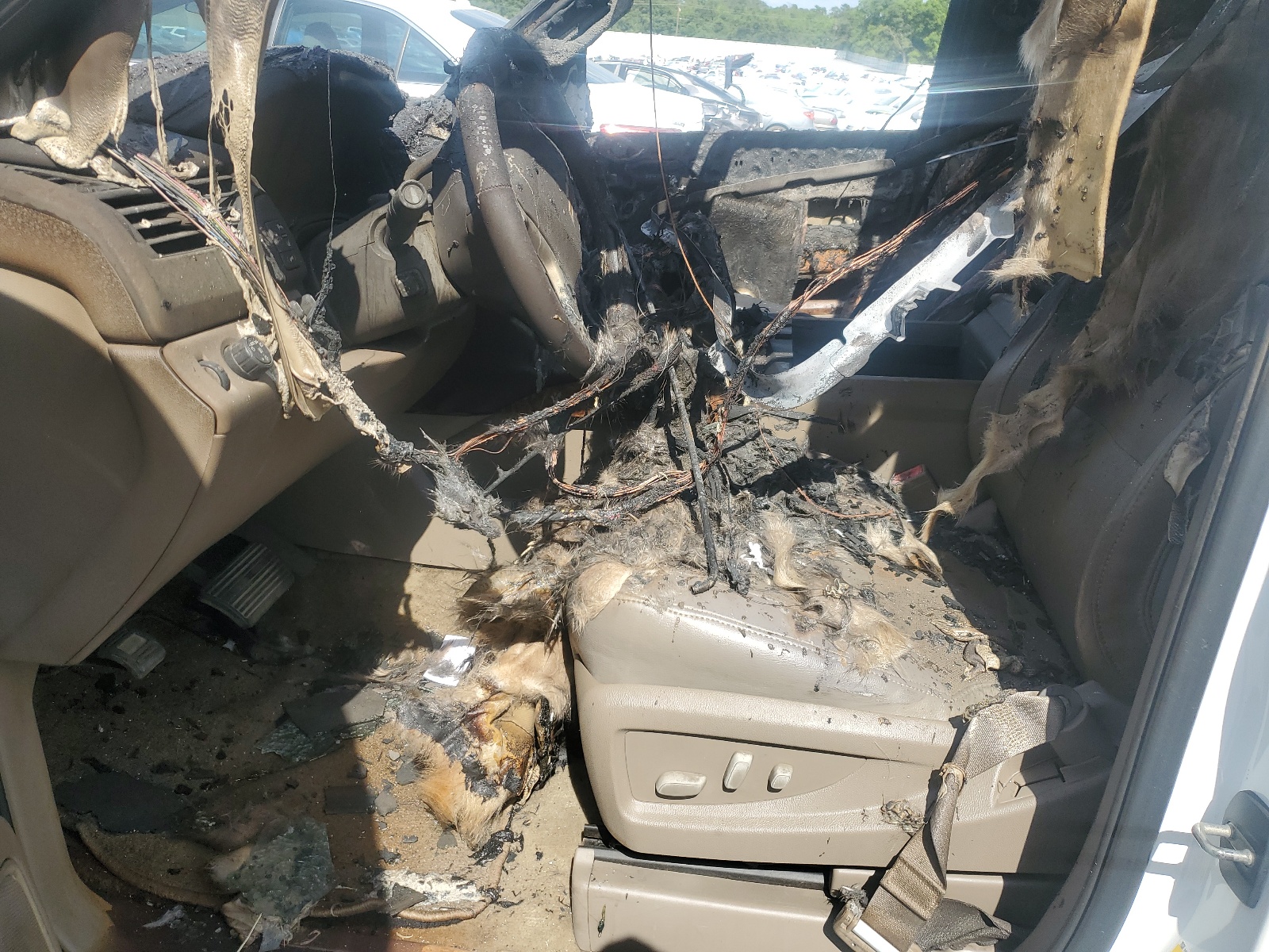 1GNSCCKC6FR219260 2015 Chevrolet Tahoe C1500 Ltz