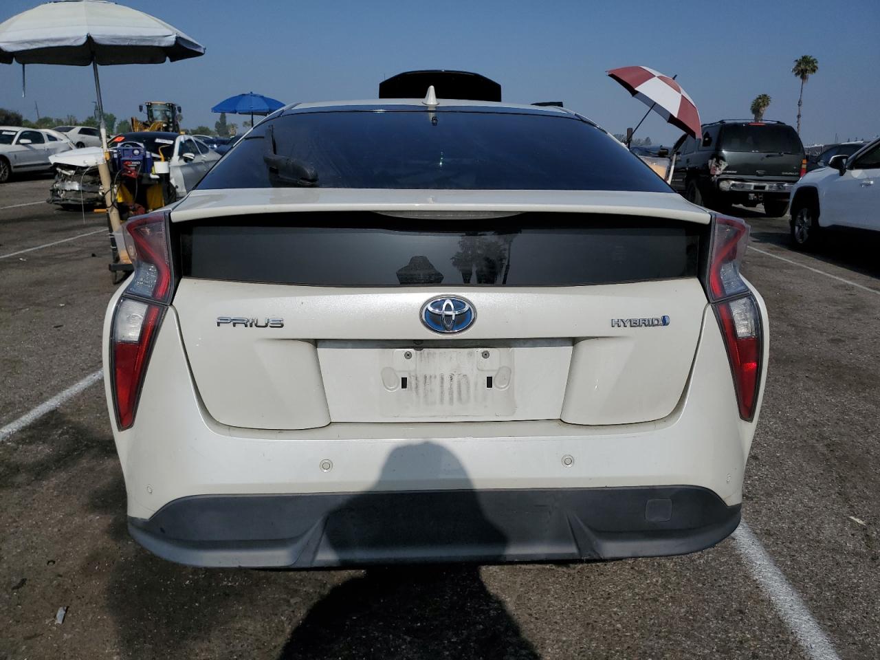 JTDKARFU4H3049829 2017 Toyota Prius