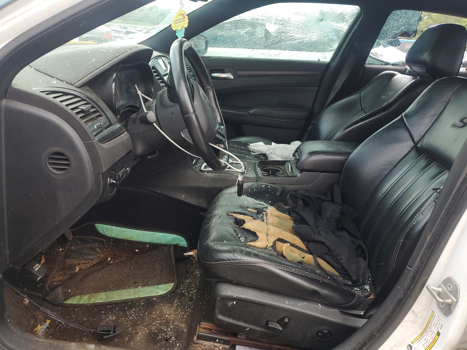 2C3CCABG8FH893886 2015 Chrysler 300 S