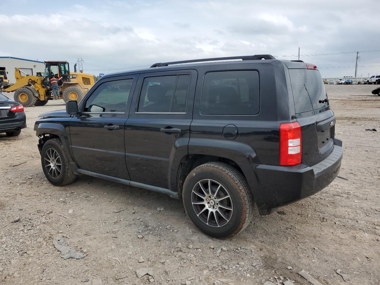 2010 Jeep Liberty (Patriot) - Image 2
