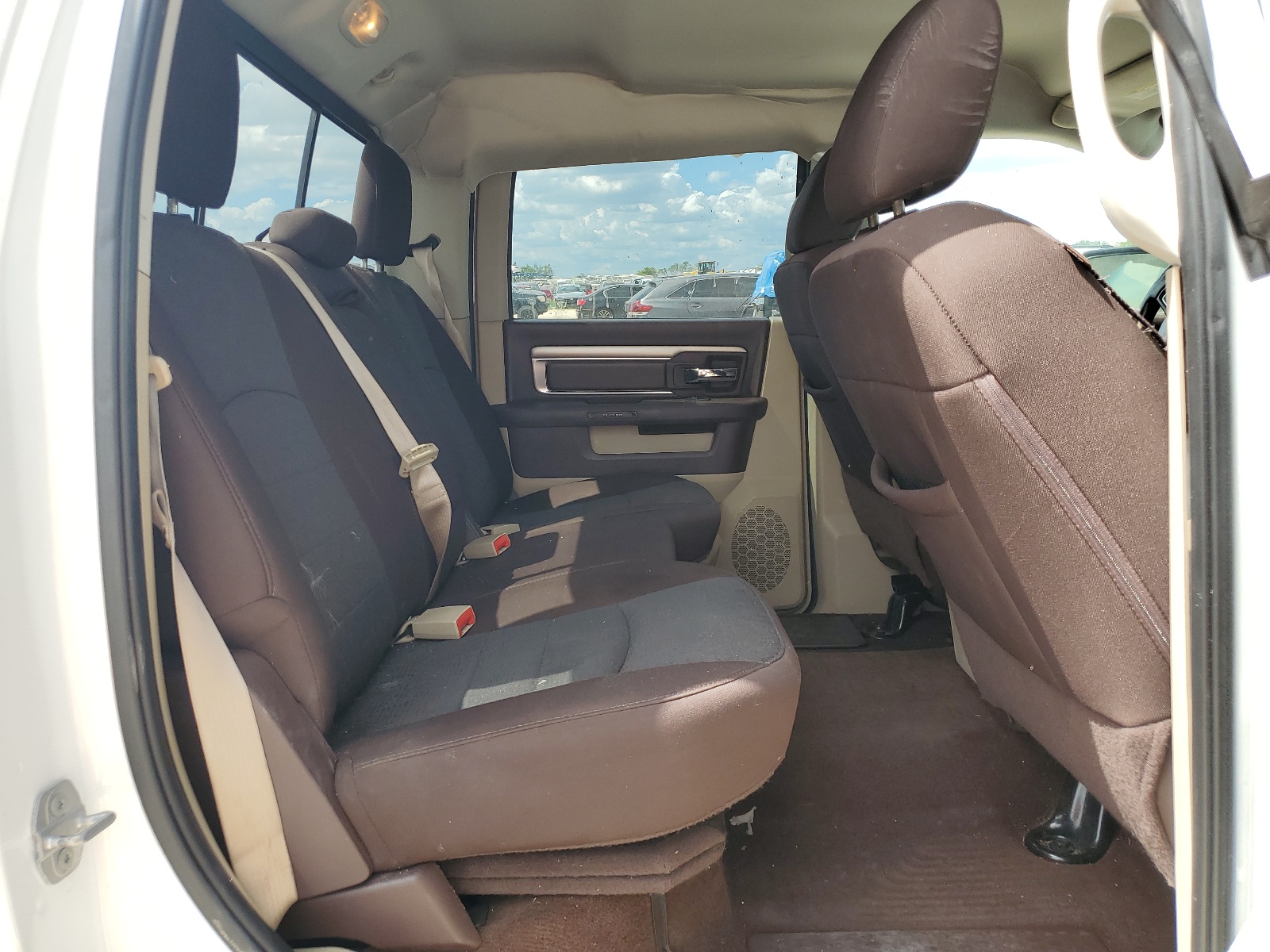 1C6RR7LM5FS603535 2015 Ram 1500 Slt