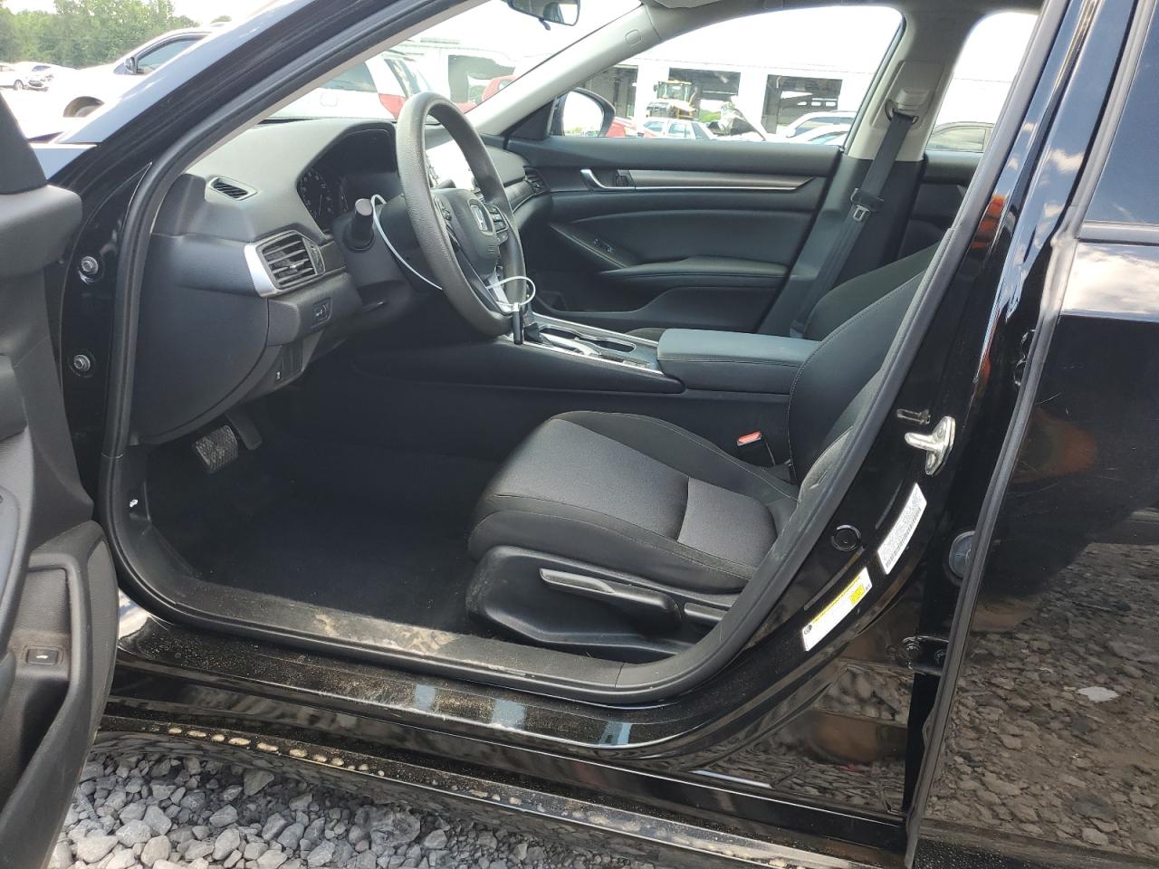 1HGCV1F1XKA137742 2019 Honda Accord Lx