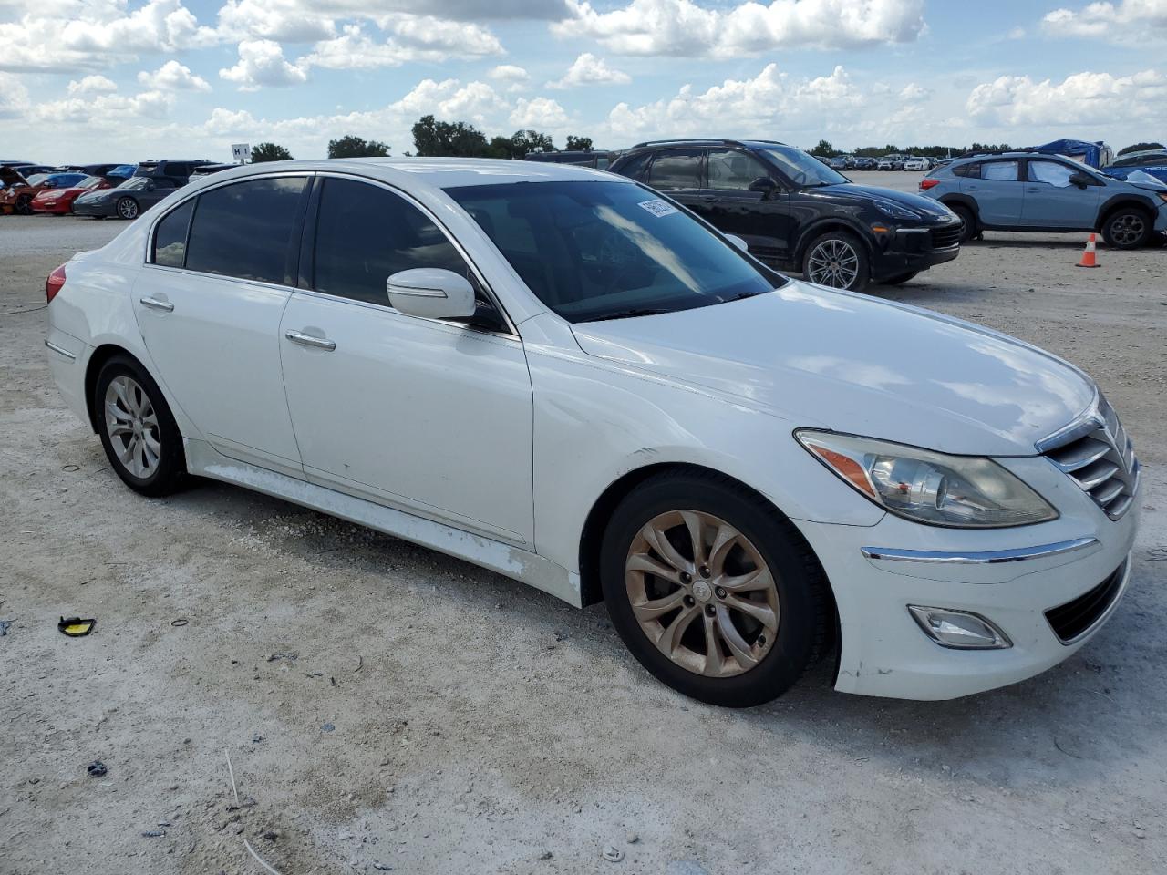 2013 Hyundai Genesis 3.8L VIN: KMHGC4DD1DU249962 Lot: 59622574