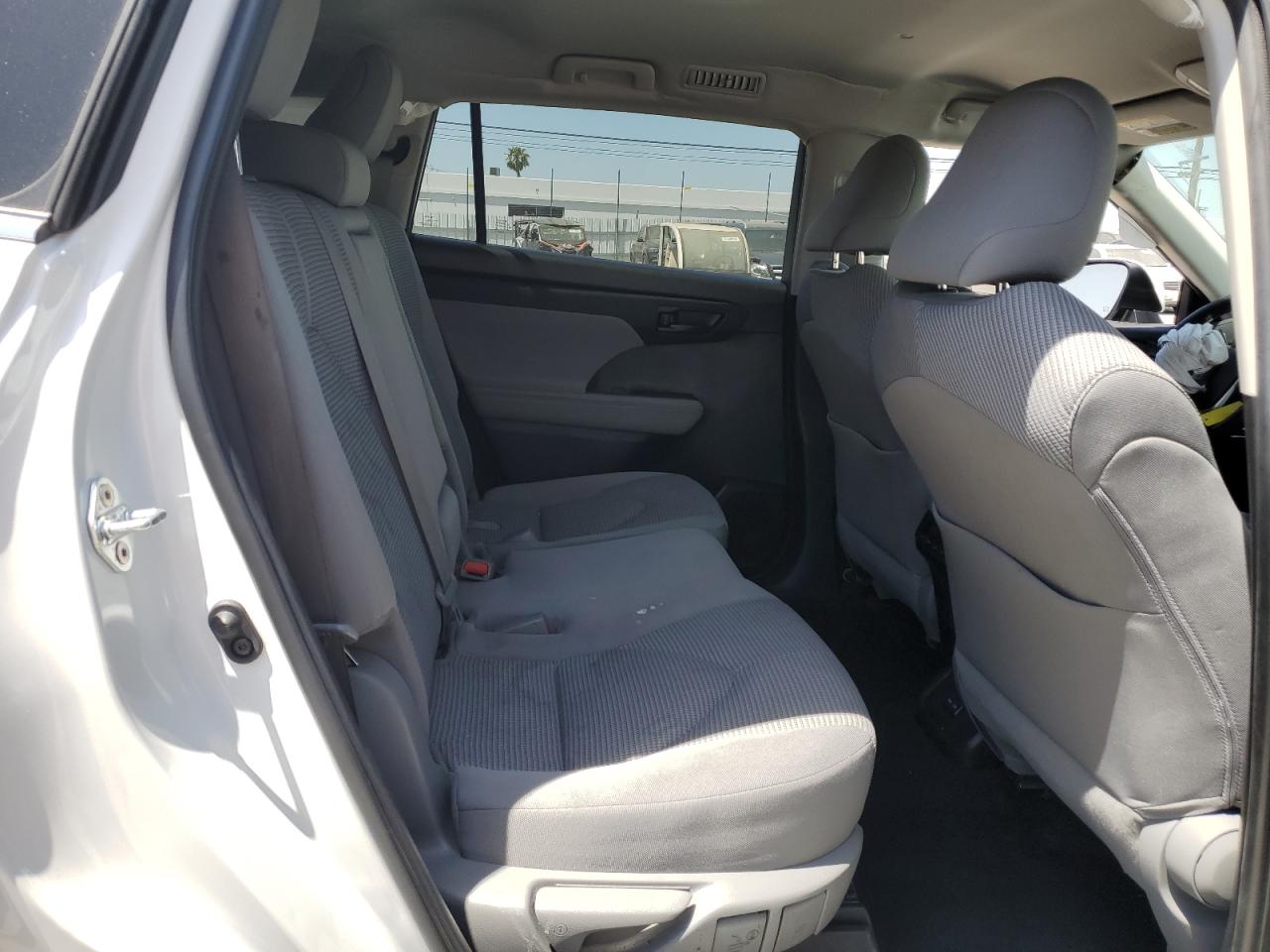 2022 Toyota Highlander L VIN: 5TDZZRAH5NS123982 Lot: 59257404