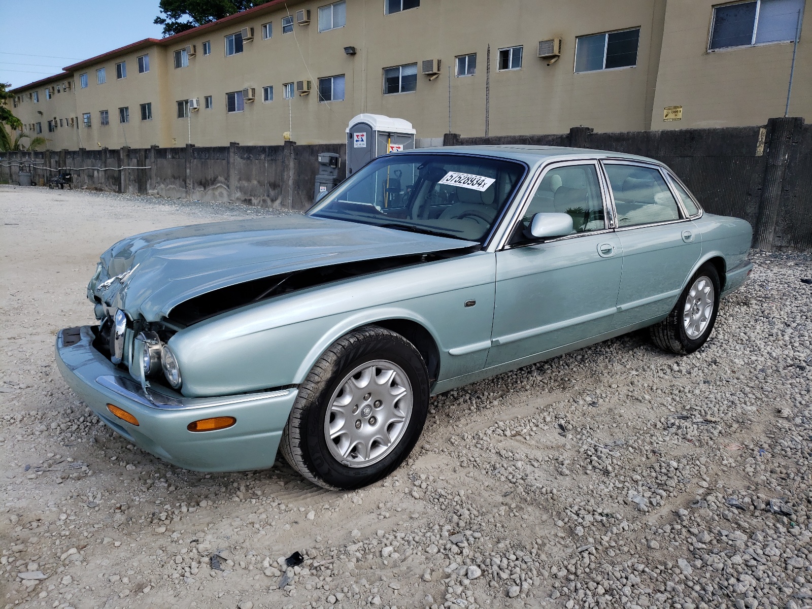 SAJDA14C21LF38051 2001 Jaguar Xj8