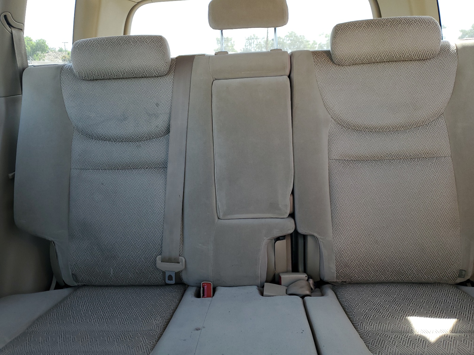 JTEGF21A530089435 2003 Toyota Highlander Limited