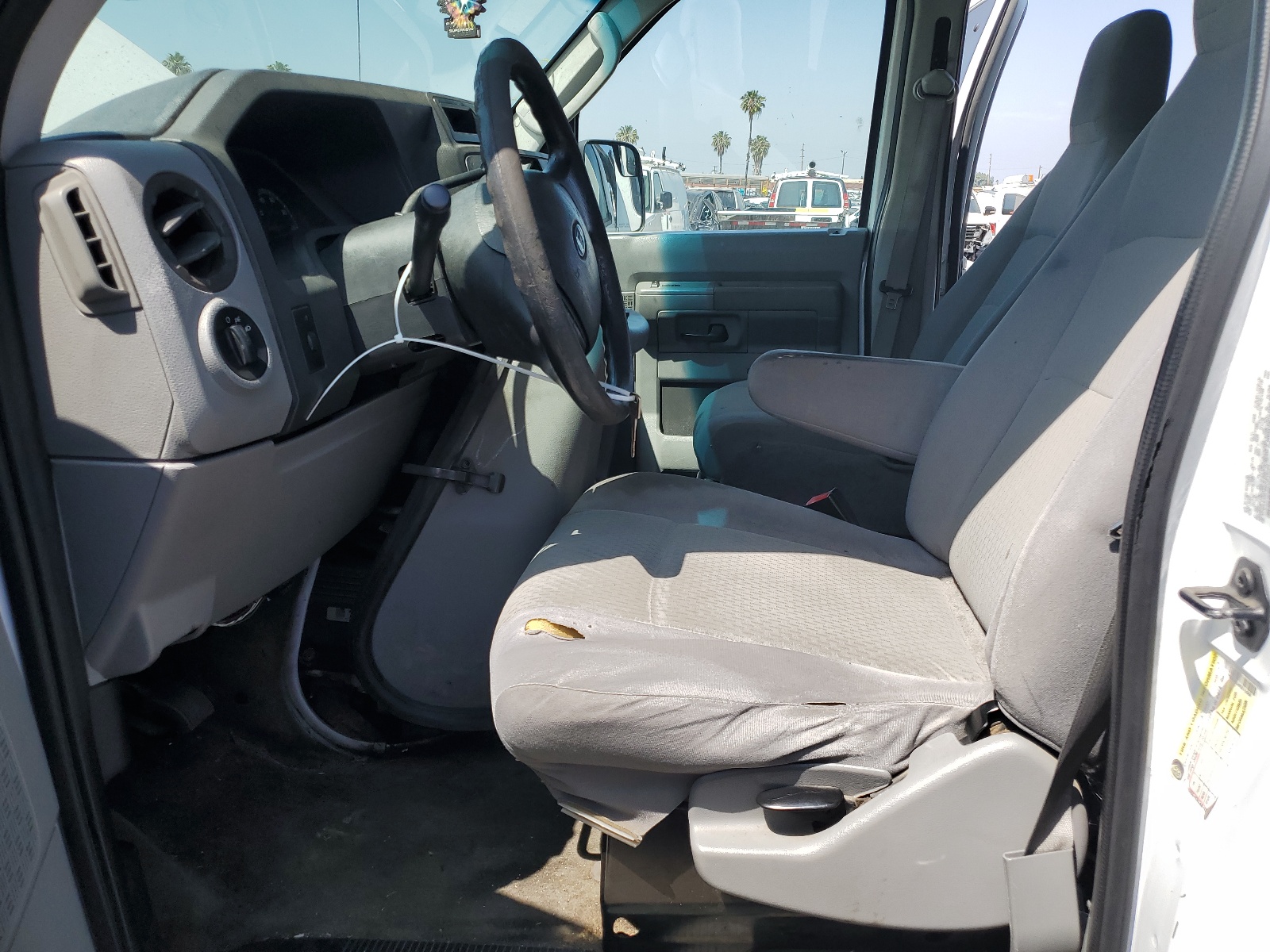 1FBSS3BL8BDB15084 2011 Ford Econoline E350 Super Duty Wagon