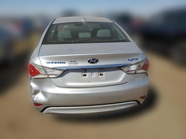  HYUNDAI SONATA 2013 Серебристый