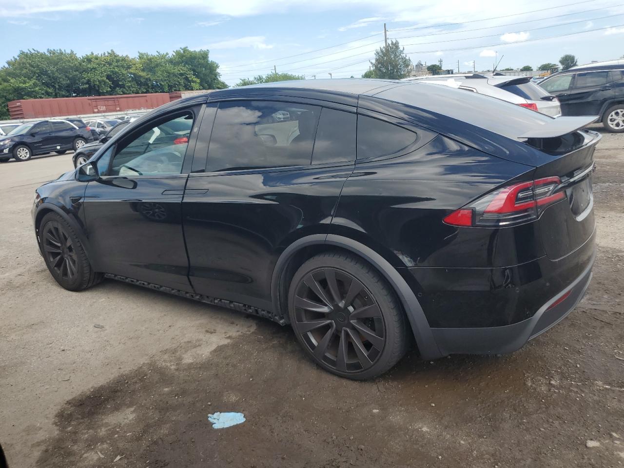 7SAXCBE69NF331749 2022 TESLA MODEL X - Image 2