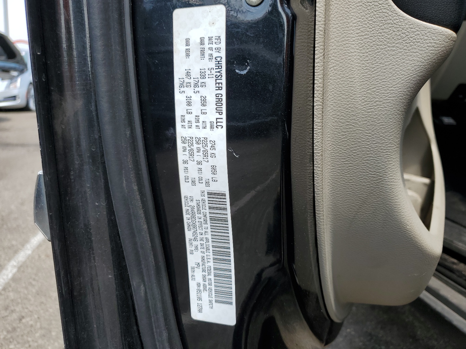 2A4RR8DGXBR745246 2011 Chrysler Town & Country Touring L