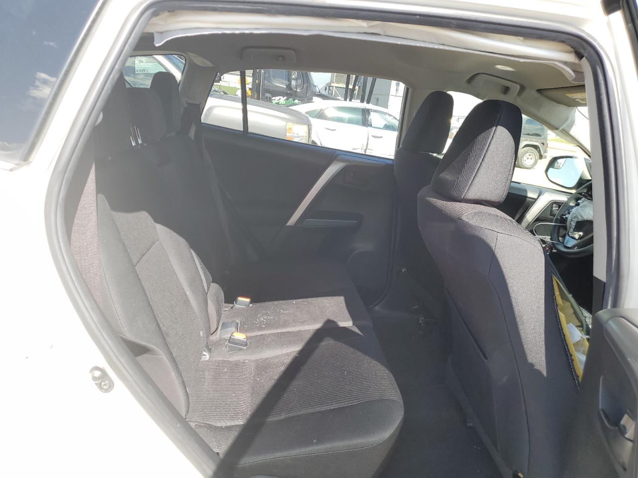 2017 Toyota Rav4 Le VIN: JTMZFREVXHJ131960 Lot: 60836454