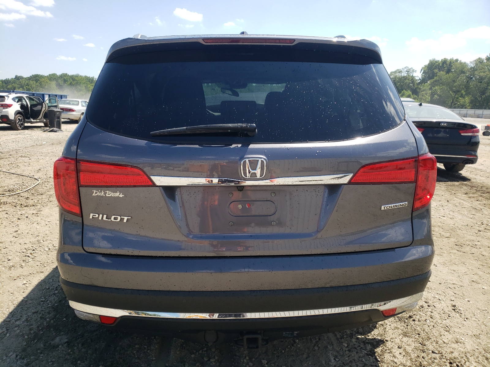 5FNYF5H95JB005263 2018 Honda Pilot Touring