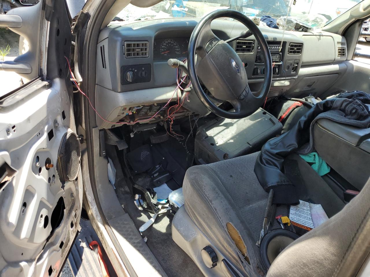 2004 Ford F350 Super Duty VIN: 1FDWX36P54EC55629 Lot: 60813144